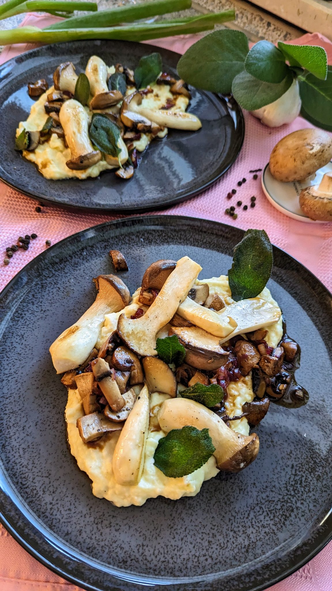 Gebratene Pilze mit Kartoffel-Sellerie-Stampf – claudis kitchen