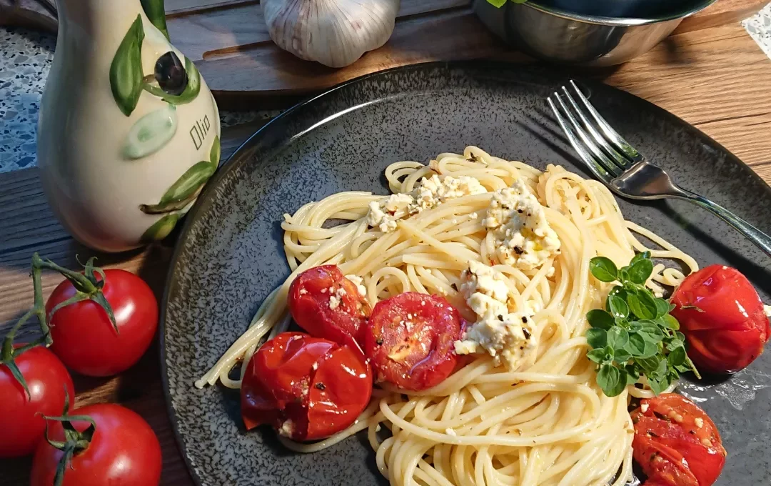 Tomaten-Feta-Spaghetti