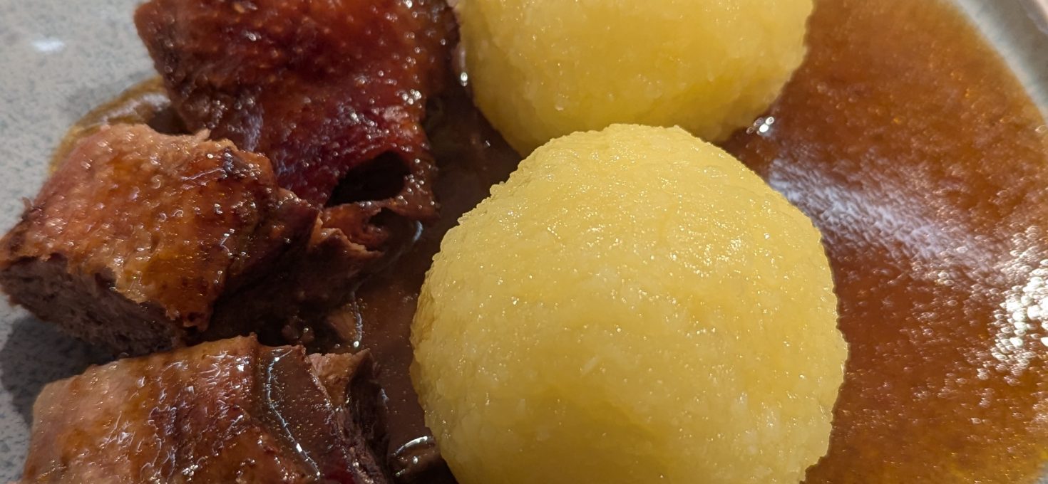 Gänseteile aus dem Römertopf
