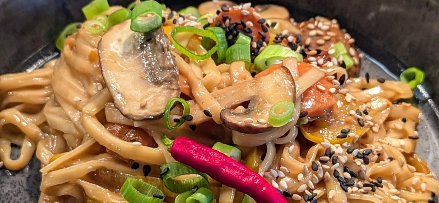 Asiatische Udon Nudeln