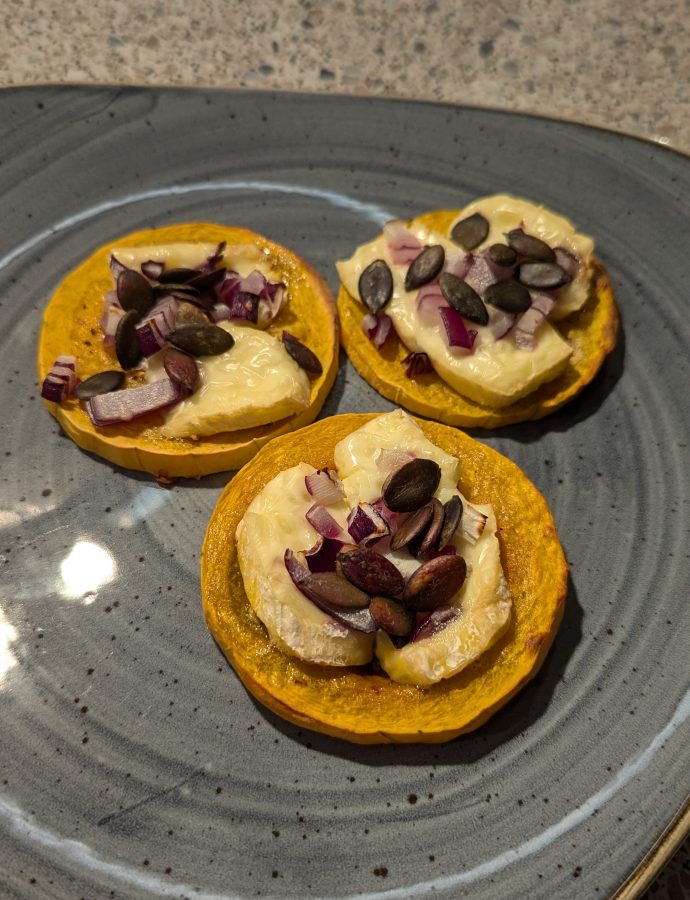 Butternusskürbis mit Camembert überbacken