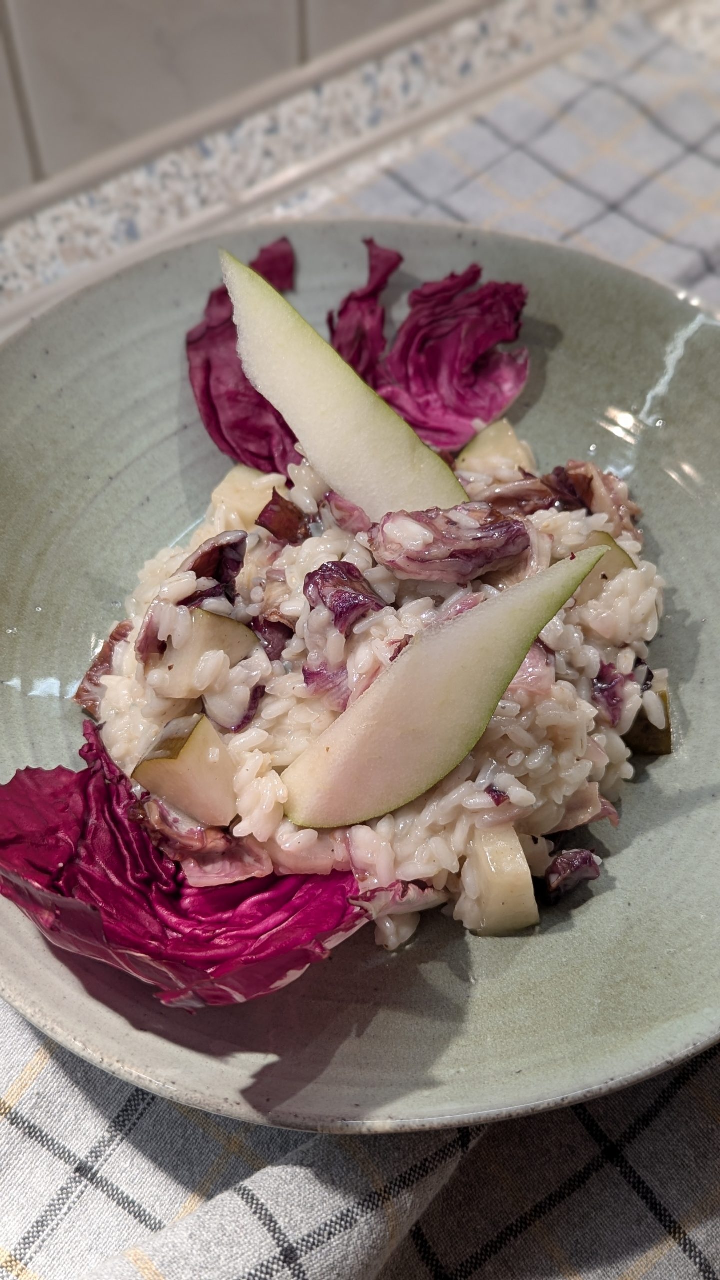 Risotto mit Radicchio, Birne und Gorgonzola – claudis kitchen