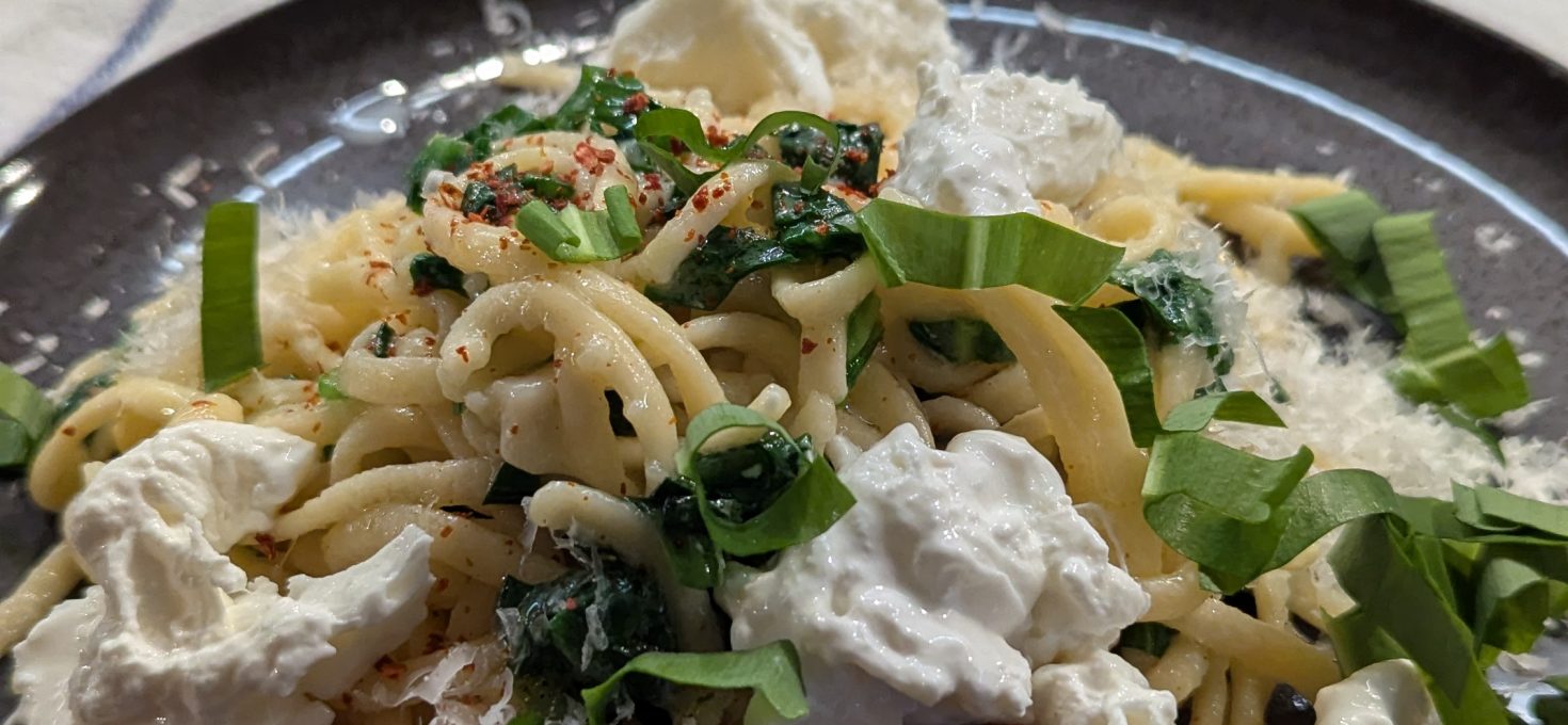 Bärlauch Pasta mit Burrata