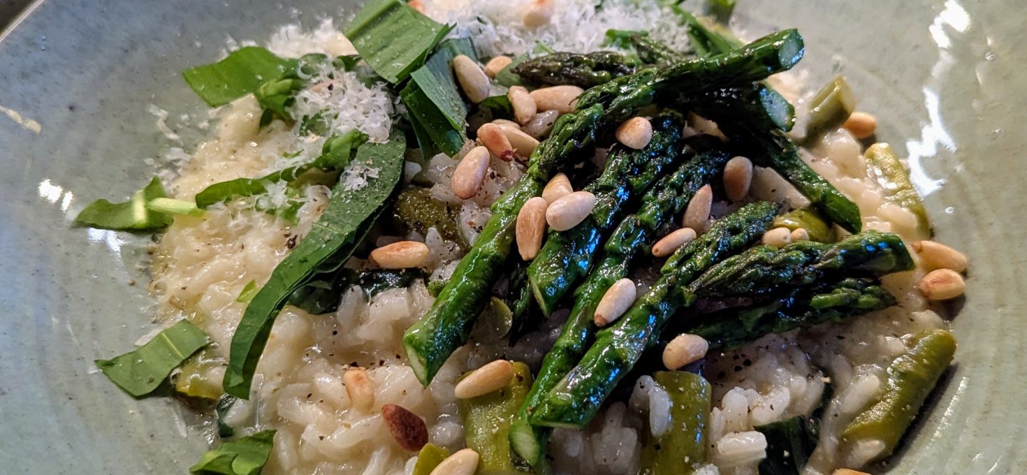Risotto mit Bärlauch und grünem Spargel
