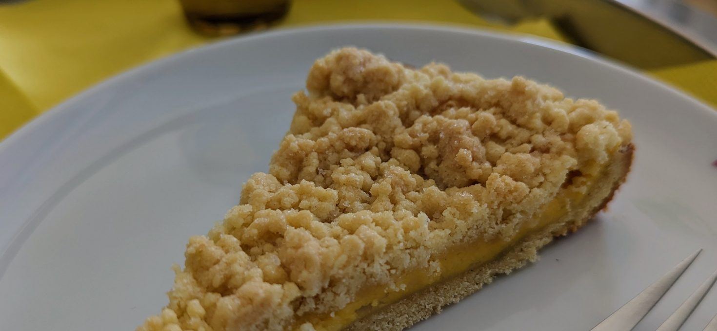 Streuselkuchen mit Vanillepudding