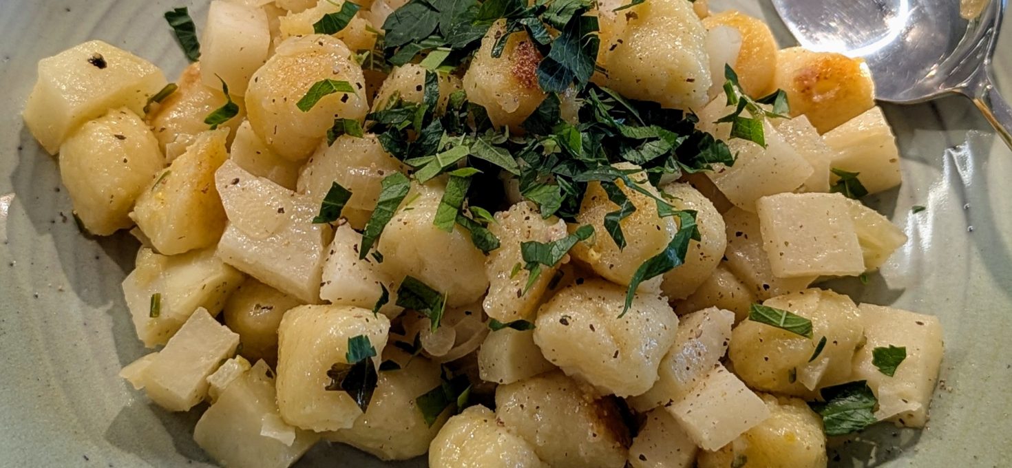Kohlrabi mit Gnocchi in Zitronensauce