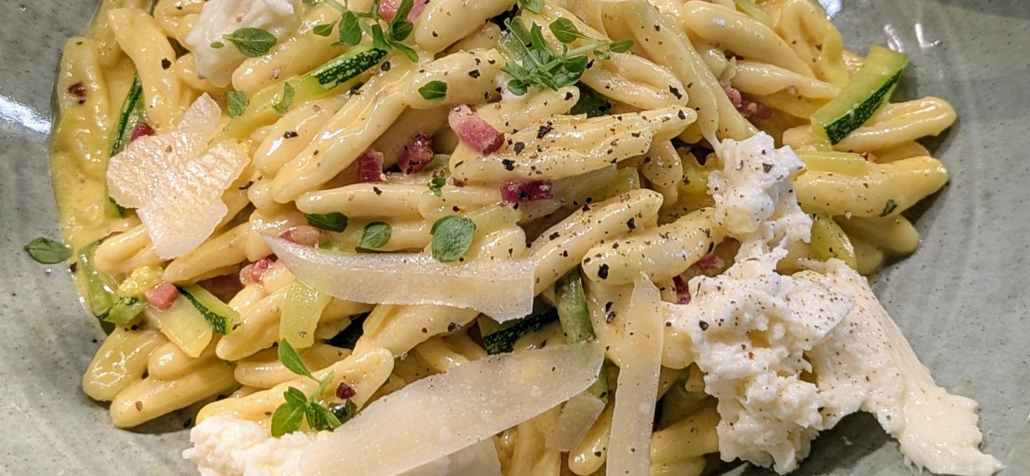 Pasta Carbonara mit Zucchini