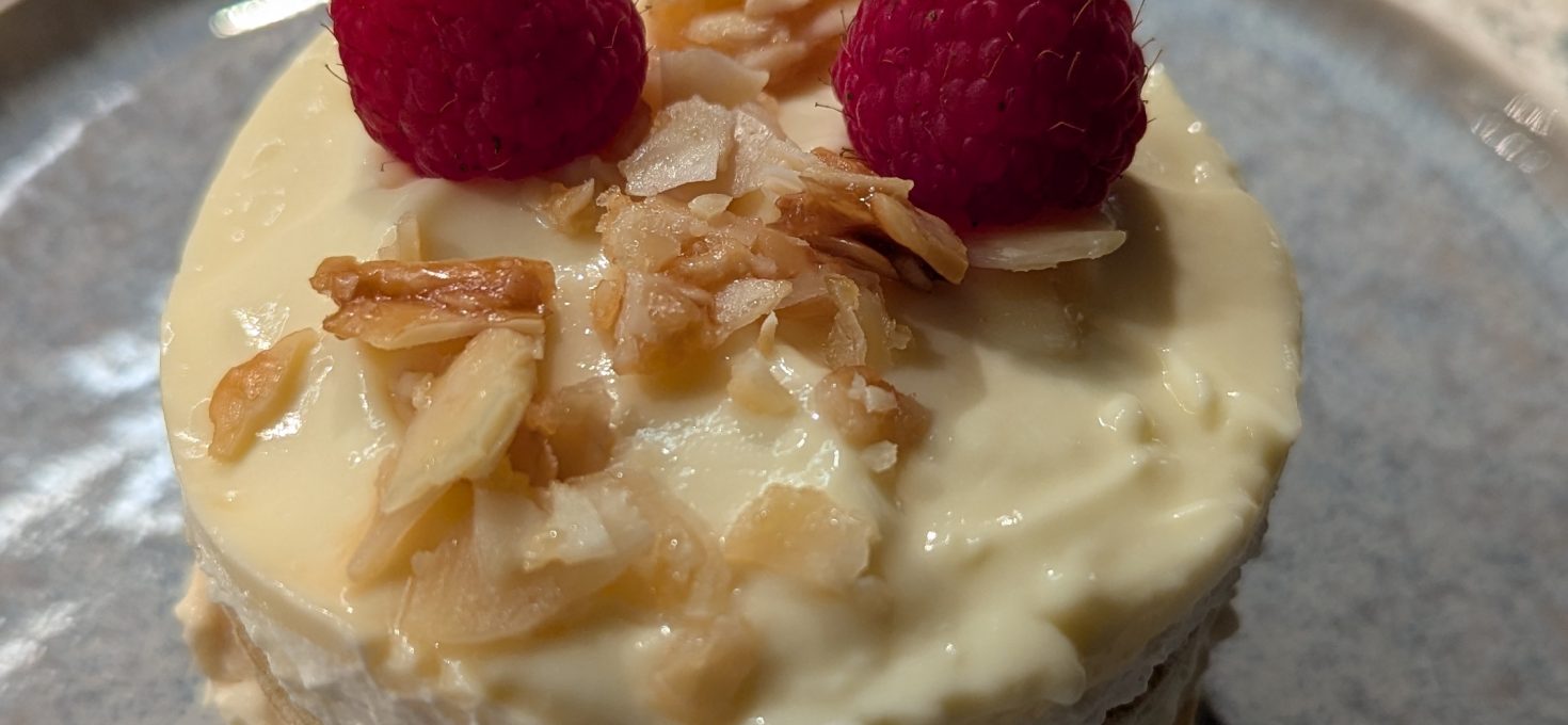 Bienenstich Törtchen