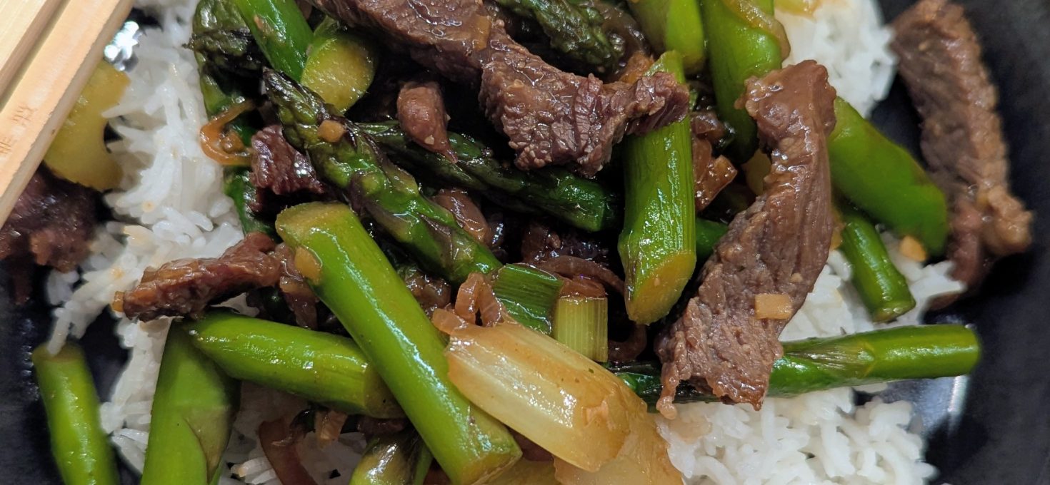 Nua Pad Nam Man Hoy: Thailändisches Rindfleisch in Austernsauce