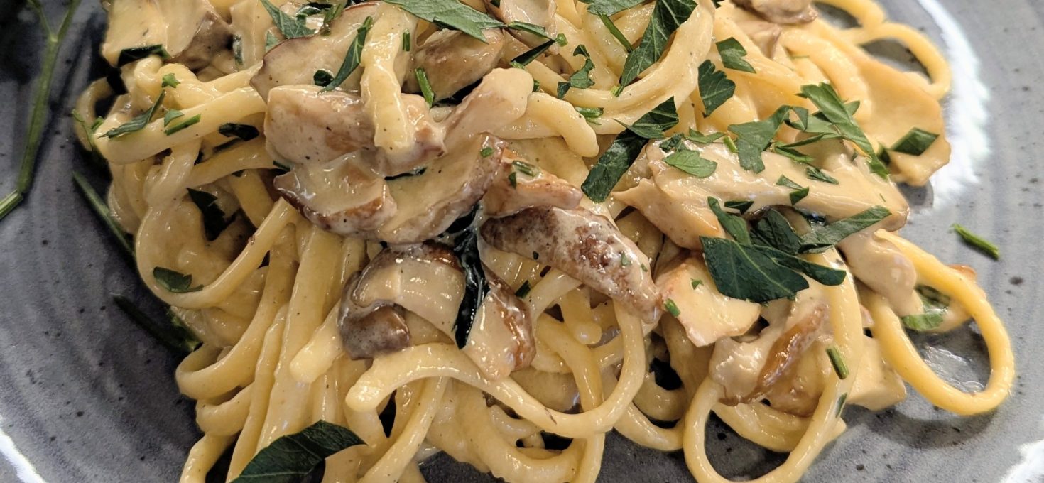 Cremige Steinpilz-Pasta