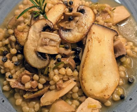 Fregola-Sarda mit Pilzen und Lauch